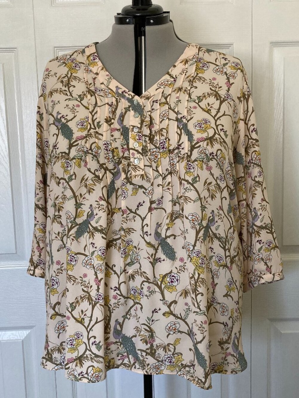 Rose + Olive 3x 3/4 Sleeve Pintuck Blouse